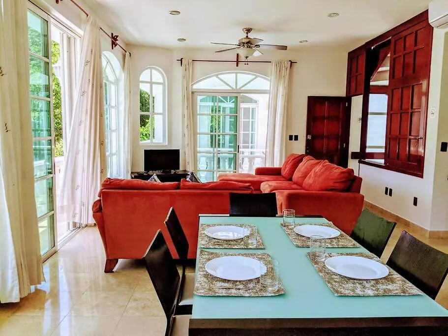 18Br Up To 50Guest Castillos Playacar Walk To Beach And 5Th Ave 1000Mbps Playa del Carmen Vakantiehuis
